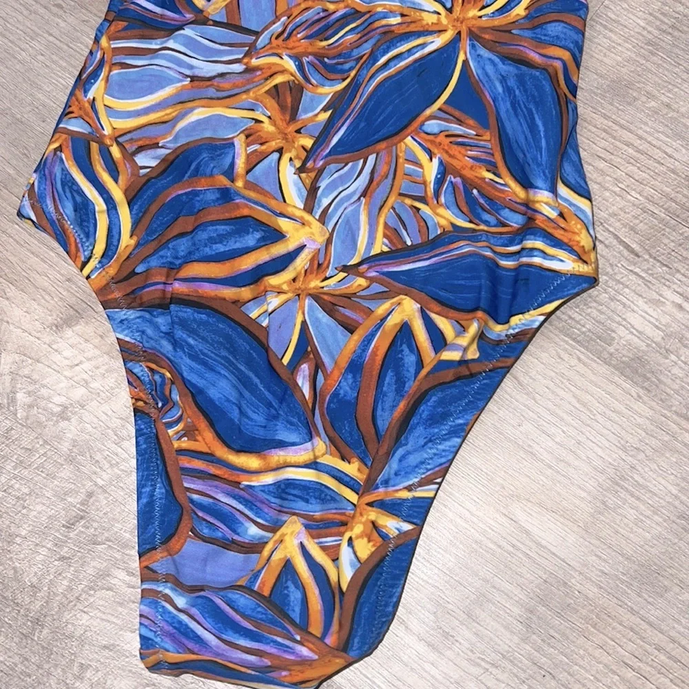 NWT Target Fe Noel Whole Piece Swim